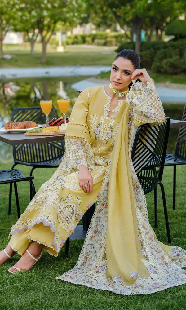 Unstitched Embroidered Lawn 3 Piece Chikn kari Suit Embroidered Dupatta